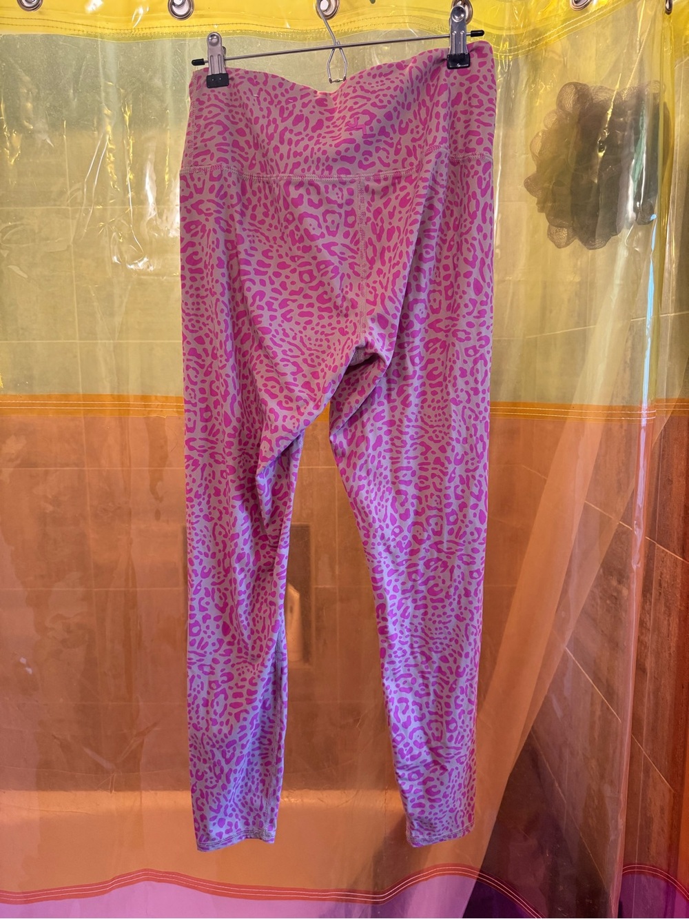 JoyLab Pink Leopard-Print Leggings - Picture 2 of 3
